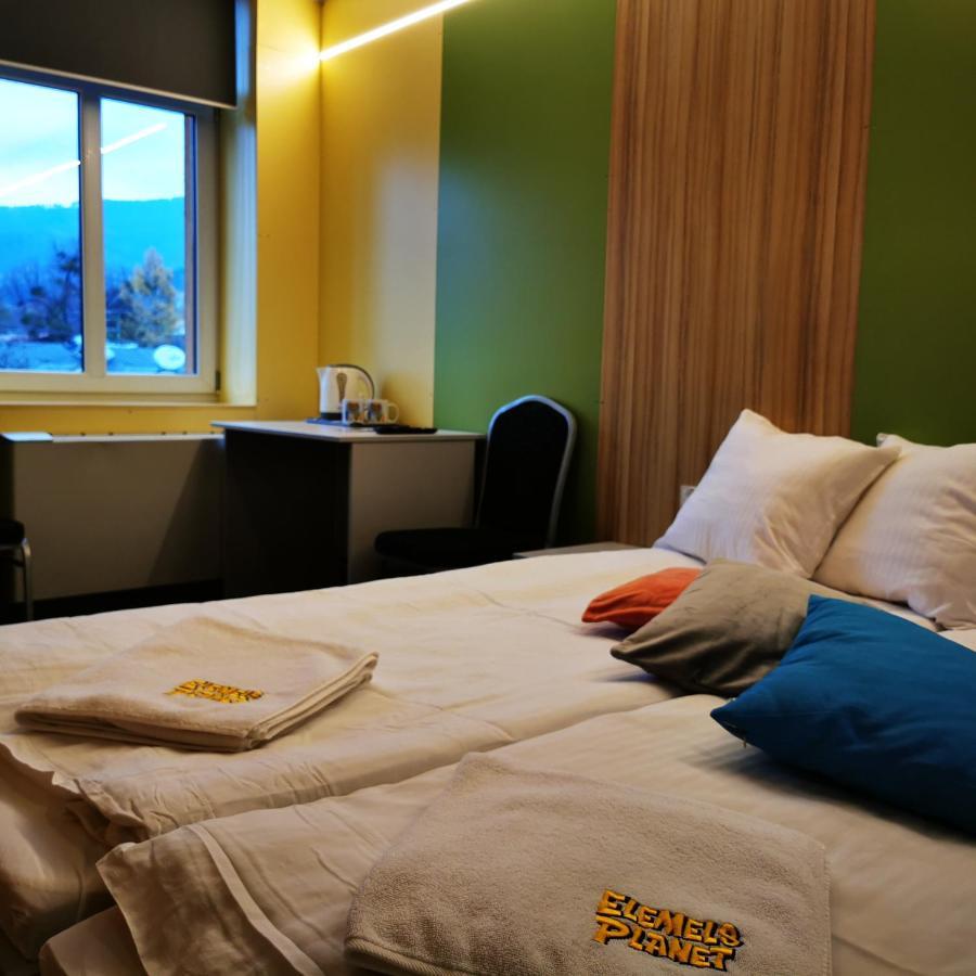 Bed and Breakfast Elemels Planet Ustroń Esterno foto